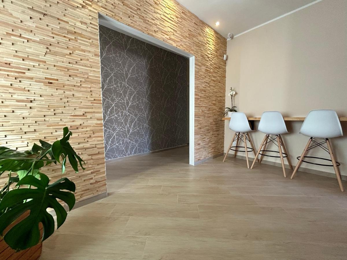 B&B Radice Brucoli Bagian luar foto