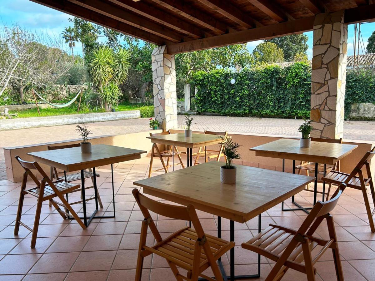 B&B Radice Brucoli Bagian luar foto
